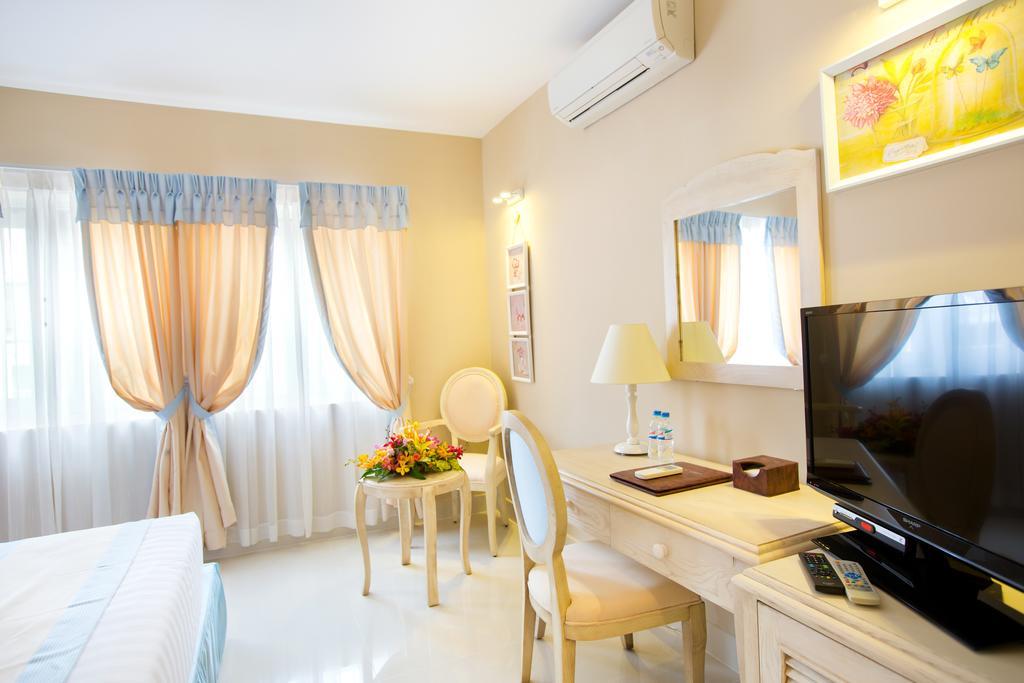 Hotel L'Odeon Phu My Hung Ho Chi Minh-staden Exteriör bild